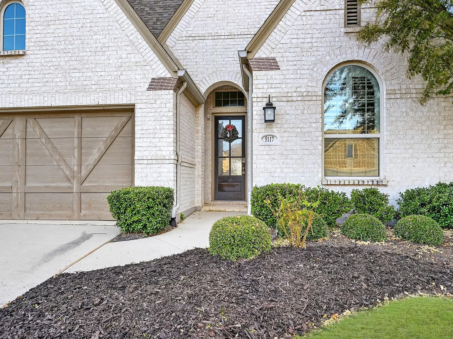 4 bed, 2245 sqft, $3,000 — Photo 4