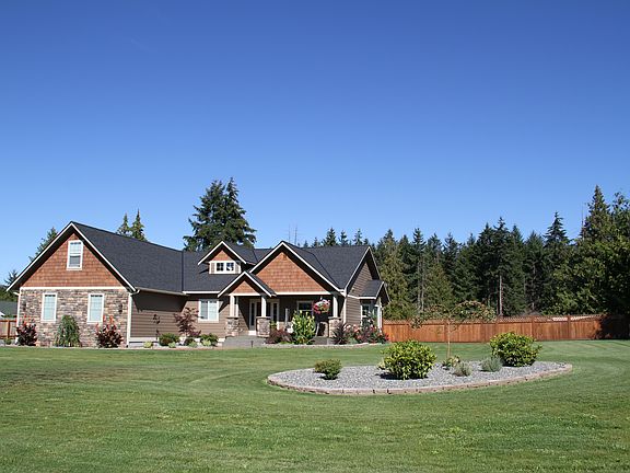 3rd image of 160 Idlewood Ln