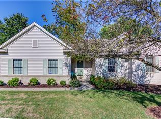 111 Windgate Dr, Elyria, OH 44035