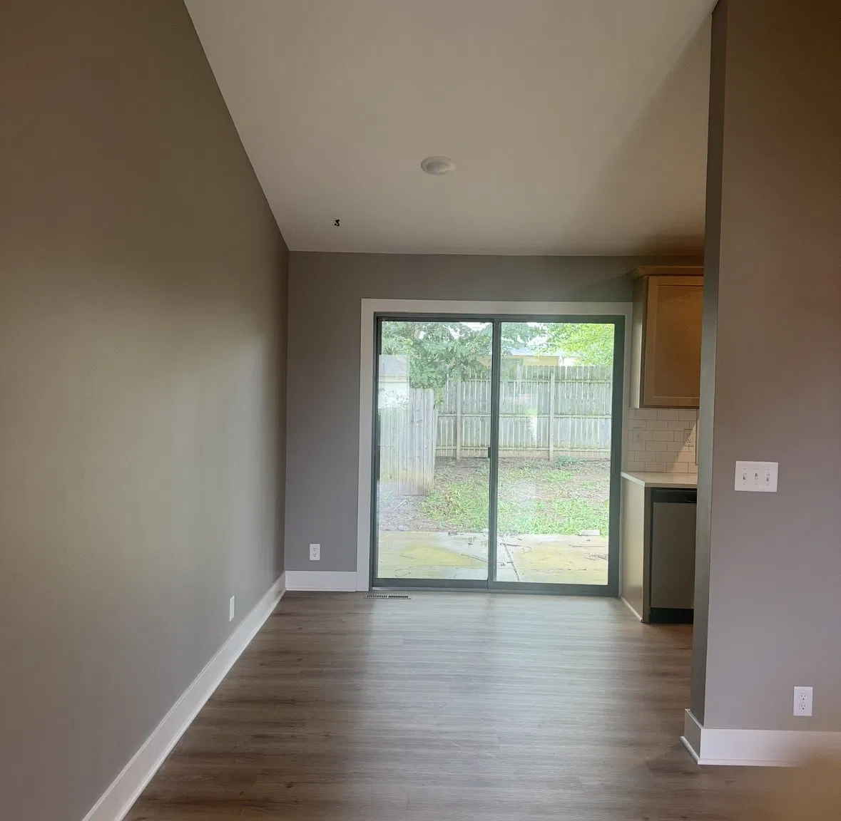 213 S Lark Lane - 1 — Photo 4