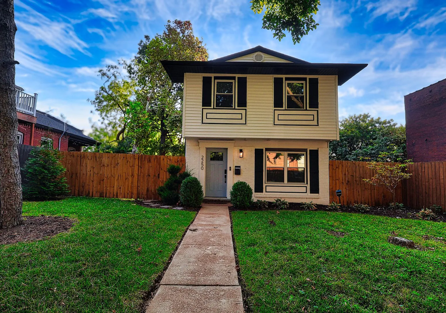 Beautifully Updated 4 Bed 2 Bath in McKinley Heights — Photo 1