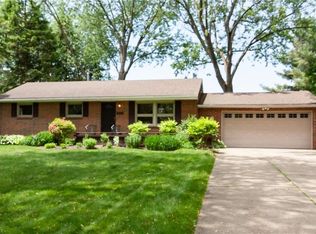 4735 Loraine Dr, Kent, OH 44240