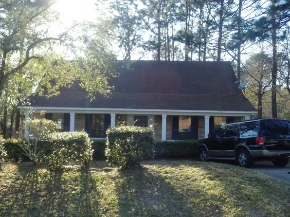 3100 Lloyds Ln, Mobile, AL 36693