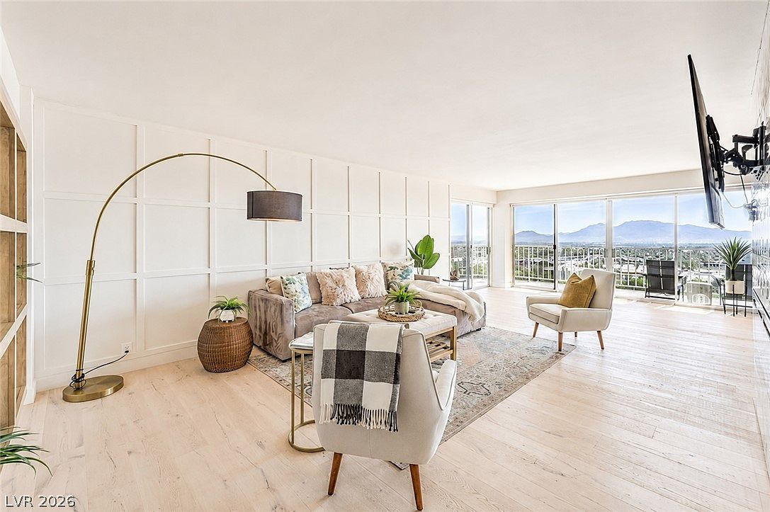 3111 Bel Air Dr Unit 14B