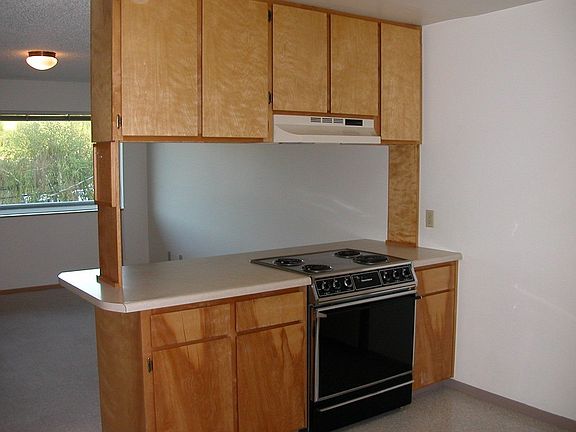 4th image of 1024 SE Latah St