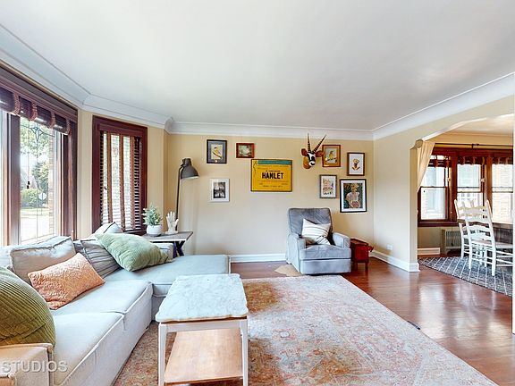 5th image of 5854 W Newport Ave