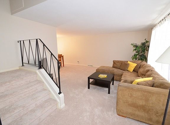 3rd image of 638 Langford Dr