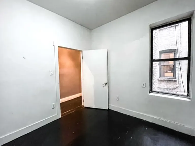 203 Troy Ave #3R — Photo 3