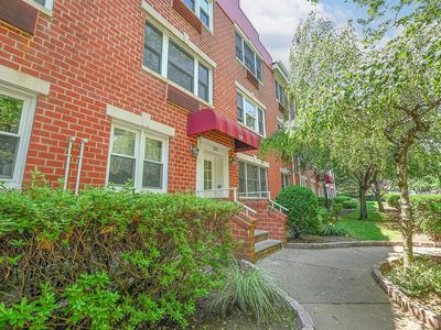 122 Prospect Park SW APT 10, Brooklyn, NY, 11218