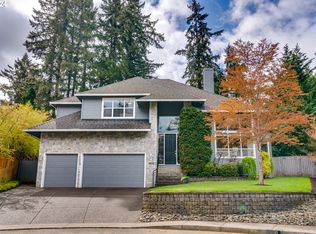 7820 SW Hunt Club Pl, Portland, OR 97221