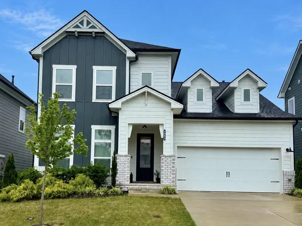 1089 Callaway Dr, Lebanon, TN 37087