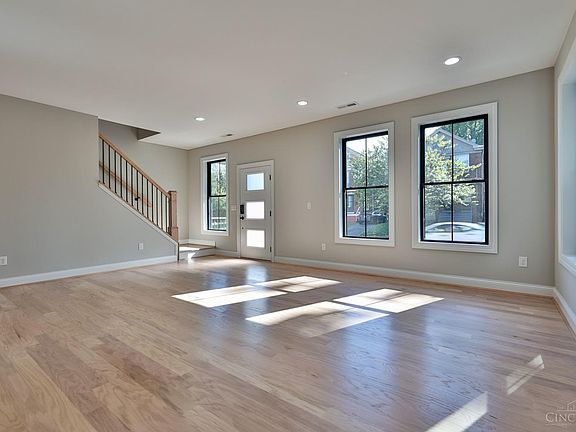 4th image of 2920 Robertson Ave