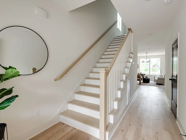 3802 Syfert Ln — Photo 4