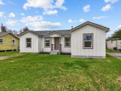 123 Lake Road, La Marque, TX, 77568