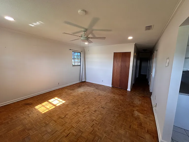 1903 Chestnut Ave — Photo 2
