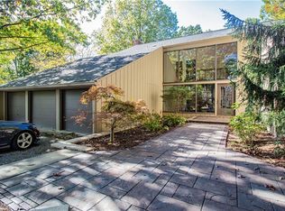 117 Riding Trail Ln, Pittsburgh, PA 15215