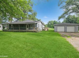 323 E Jackson St, Chesterton, IN 46304