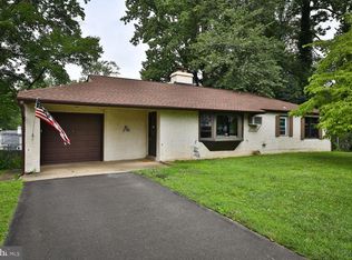 108 Bridle Path Ln, Feasterville, PA 19053