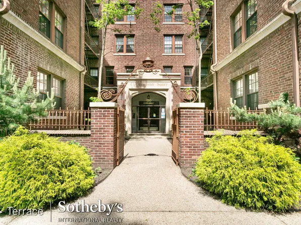 150 Burns Street image 1 of 22