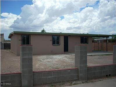 3rd image of 309 W Inez Dr