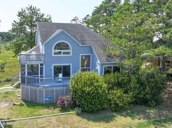 5466 Amrien Circle Dr, Chincoteague, VA 23336