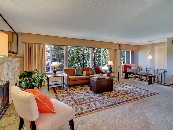 4th image of 10021 40th Ave NE