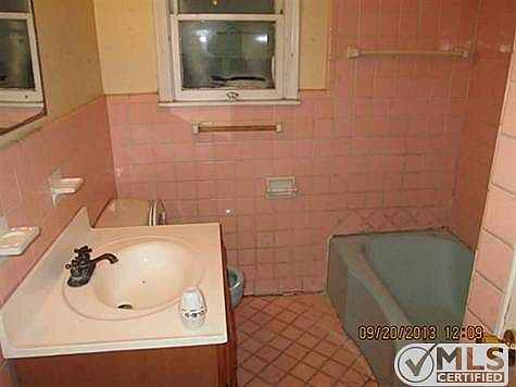 4th image of 7204 Piedmont Dr