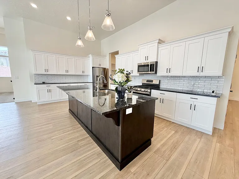 6011 S Bunda Way — Photo 13