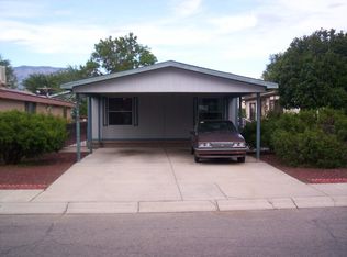 8516 Brook St NE, Albuquerque, NM 87113