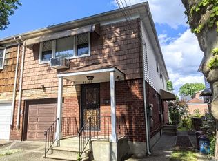 4223 Clearview Expy, Flushing, NY 11361