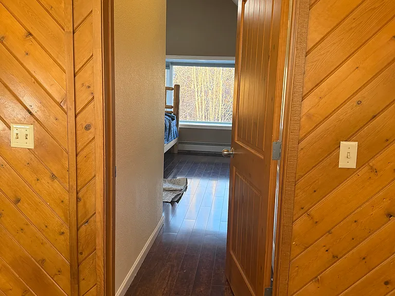 950 S Lower Rd — Photo 12