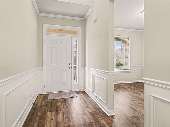 4th image of 2464 Hanover Woods Rd