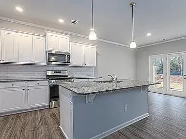 726 Woodstock Grove Dr — Photo 7