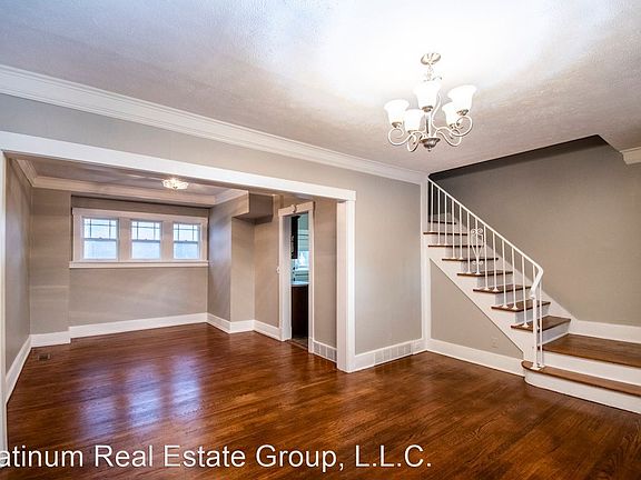3rd image of 4902 California St #3