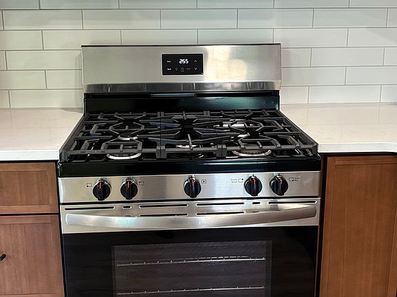 2nd image of 625 Ridge Rd #3A