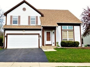1170 N Camden Ln, South Elgin, IL 60177