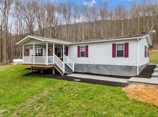 7894 Back Valley Rd, Lindside, WV 24951