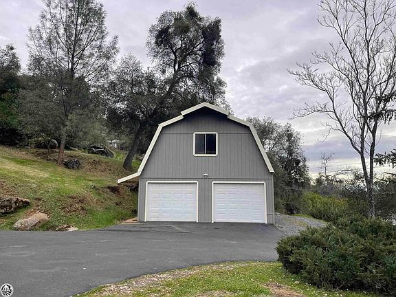 4th image of 20225 Midland Dr