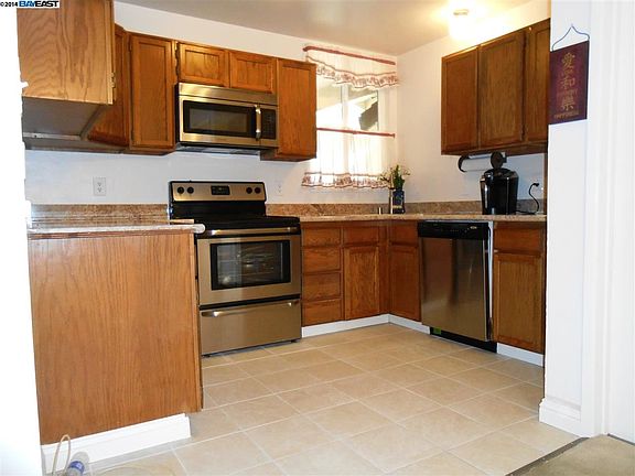 2nd image of 38097 Acacia St