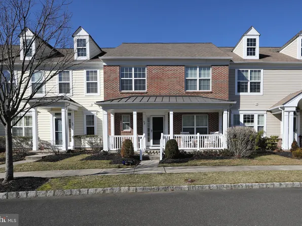 48 Milford Cir, Voorhees, NJ 08043