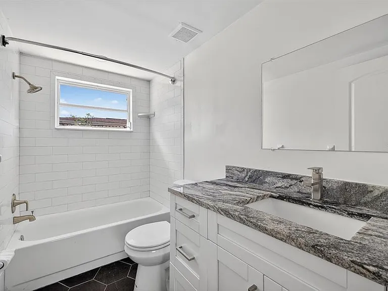 5409 Oceanic Rd — Photo 14