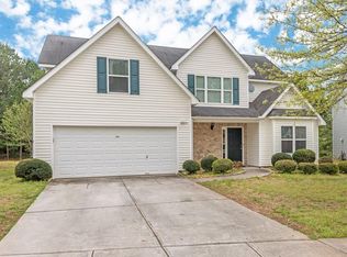 2929 Meadow Point Dr, Snellville, GA 30039