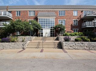 13335 Watertown Plank Rd, Elm Grove, WI 53122