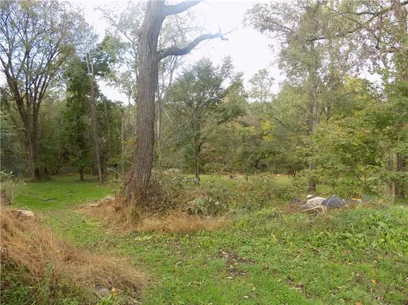 12 Ten Mile Ln, Scenery Hill, PA 15360