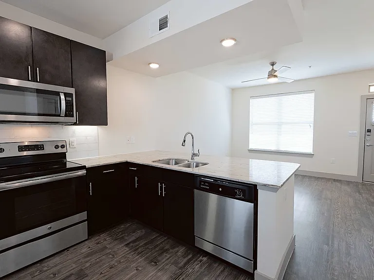 The District At Cypress Waters - Parson's Green — Photo 793