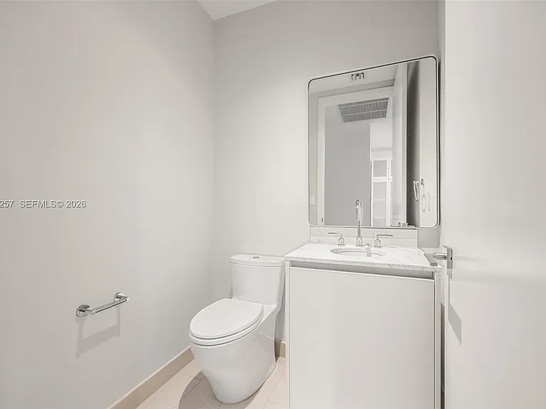 2831 S Bayshore Dr #1701 — Photo 18