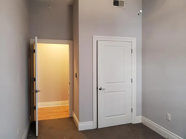 3755 Lindell Blvd #2C — Photo 17