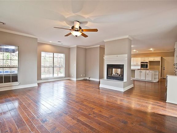4th image of 3918 E Caston Dr