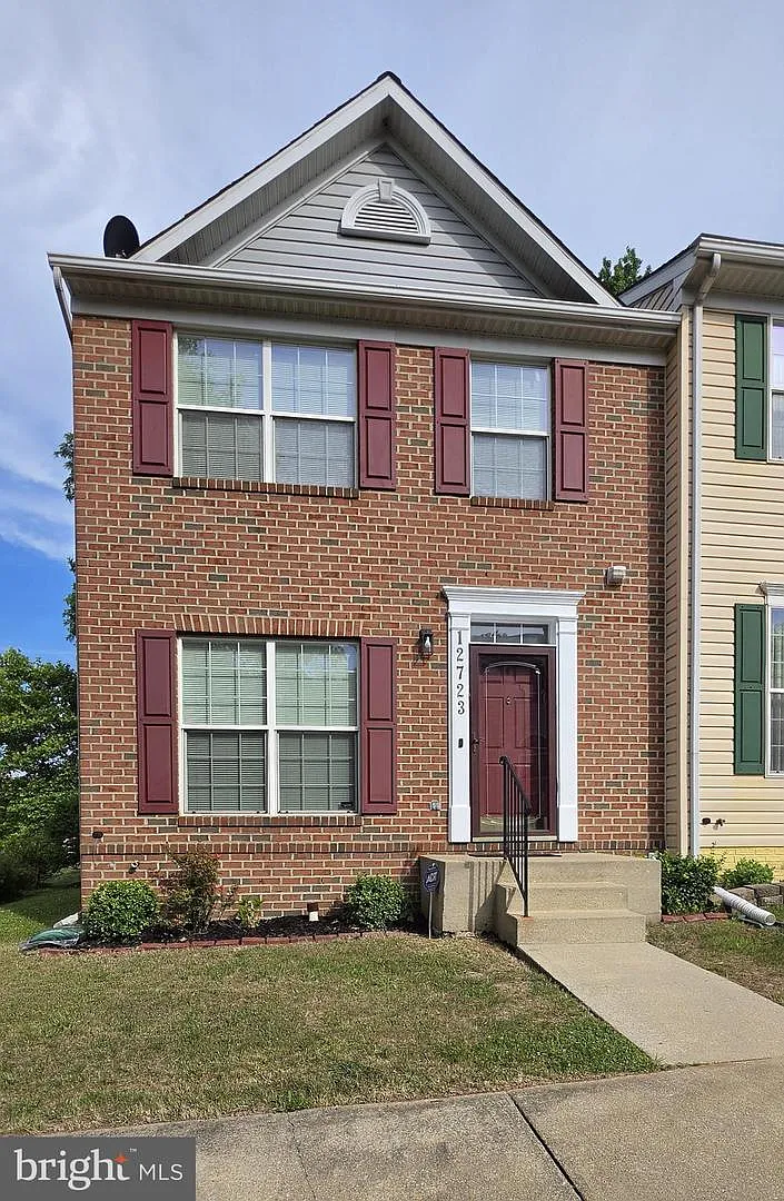 3 bed, 3.5 bath, 1400 sqft, $2,900 — Photo 1