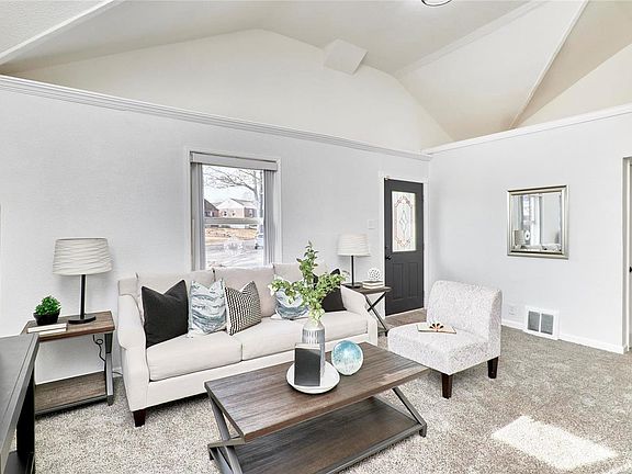5th image of 103 Sylvia Dr